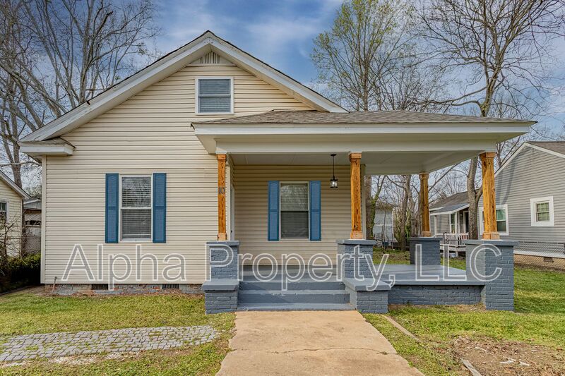 Greenville House: 10 Montana St