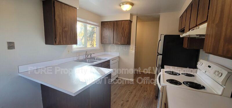 Lacey Condo: 5801 13th Ave SE