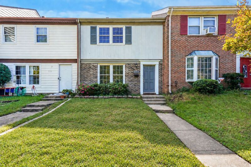 Fredericksburg House: 334 Garfield Court