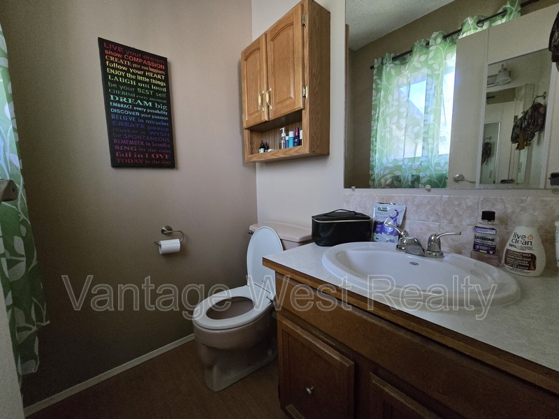 Kelowna House: 1265-A Ortt Road