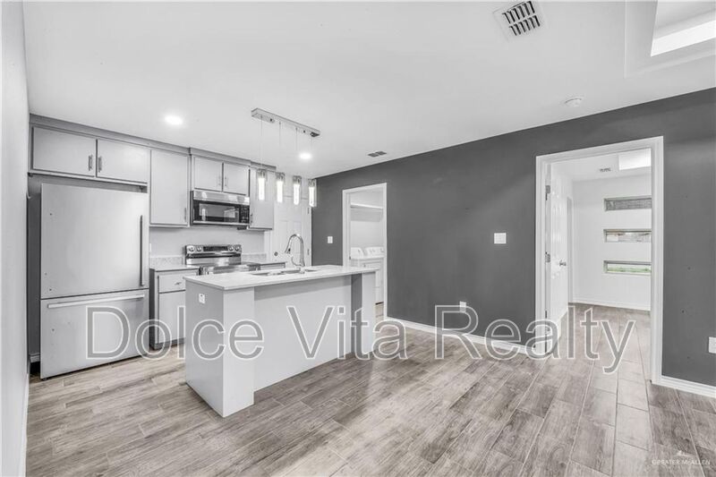 Alton Condo: 1001 W Sunset Valley St