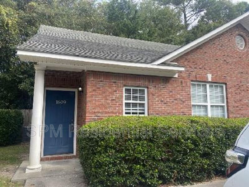 Wilmington House: 1609 Wellspring Way