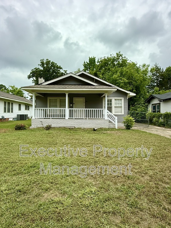Birmingham House: 1816 Saint Charles Avenue
