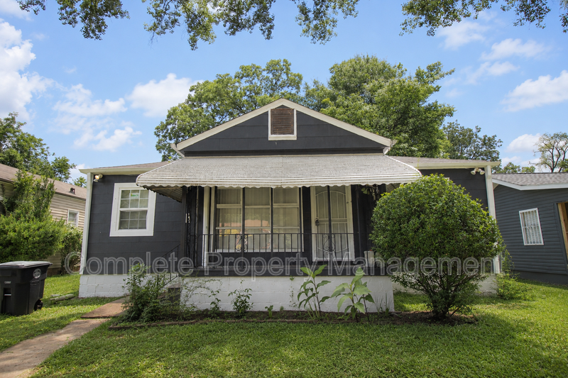 Birmingham House: 5617 Avenue Q