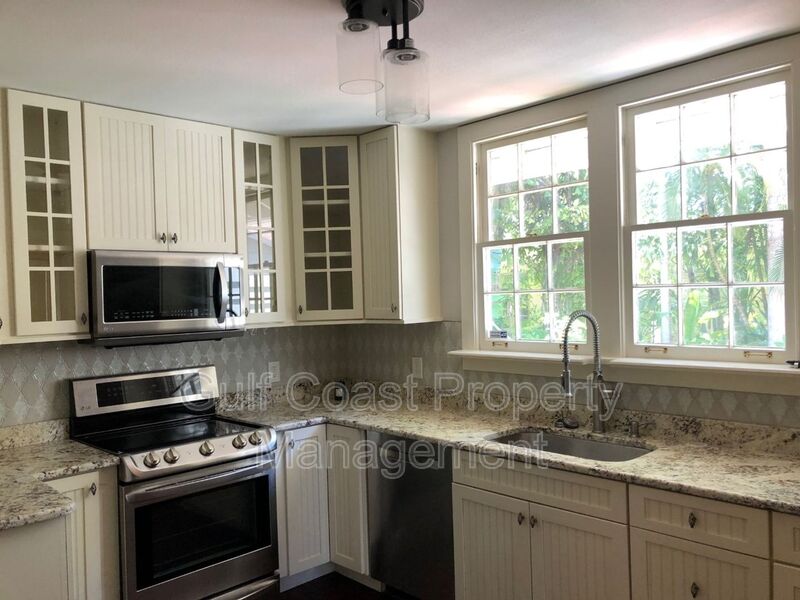1838 Irving St Sarasota FL 34236 - Photo 6