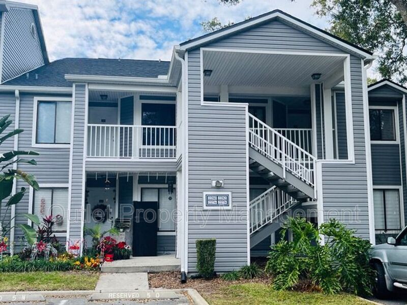 Orlando Condo: 2282 Grenwich Avenue