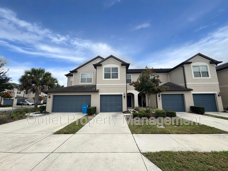 Orlando Townhome: 726 Artisan Street