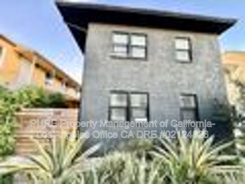 Long Beach House: 54 Ximeno Avenue