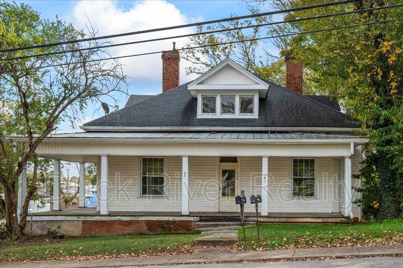 Columbia Condo: 1603B Highland Ave.