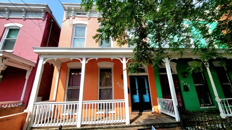 Richmond House: 802 W Marshall St