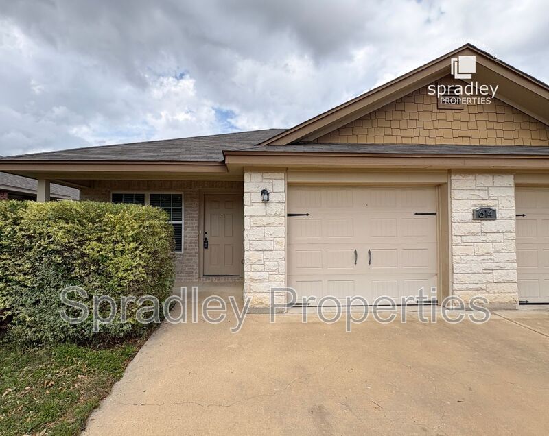 Temple Townhome: 614A Paseo del Plata