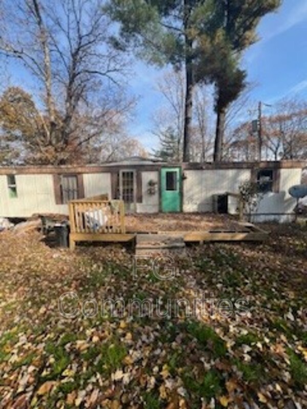 Asheville House: 15 Tradewind Dr