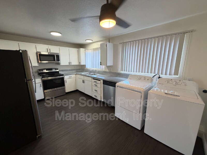 Forest Grove Condo: 3220 22nd Ave