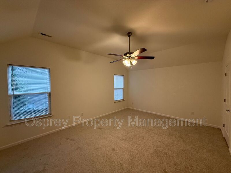 Spacious 4BR Home with Large Fenced Yard & Prime Location  - Photo 10