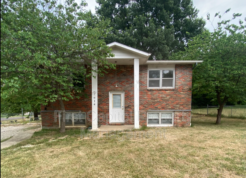 Request a Viewing for 1614A Boyd Ln Tenant Turner