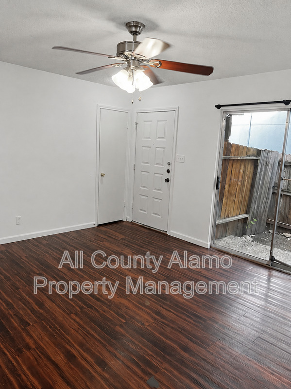 Main Rental Photo 12