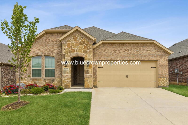 Aubrey House: 11208 Shady Meadows Way