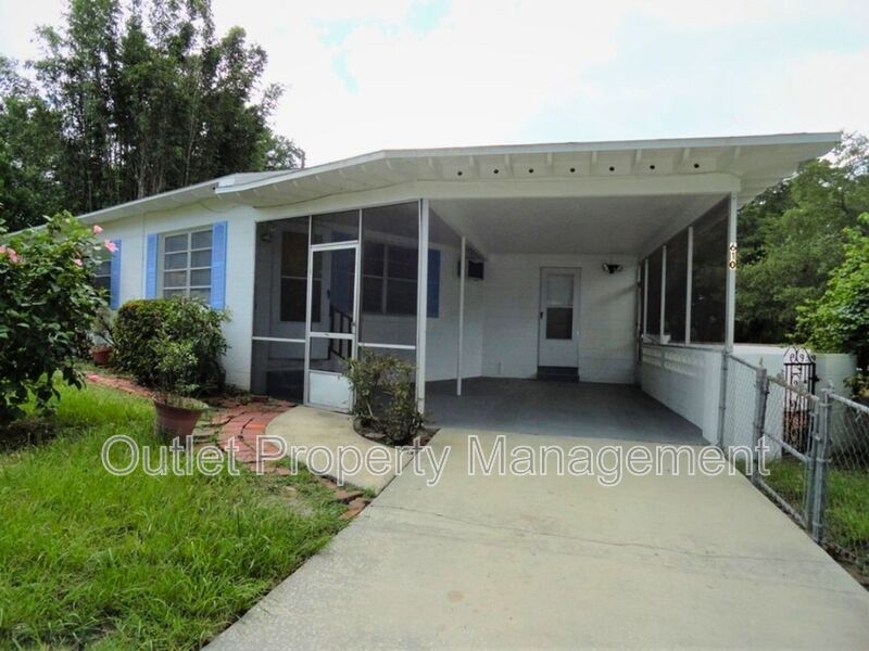 Orlando House: 610 S. Lake Formosa Drive