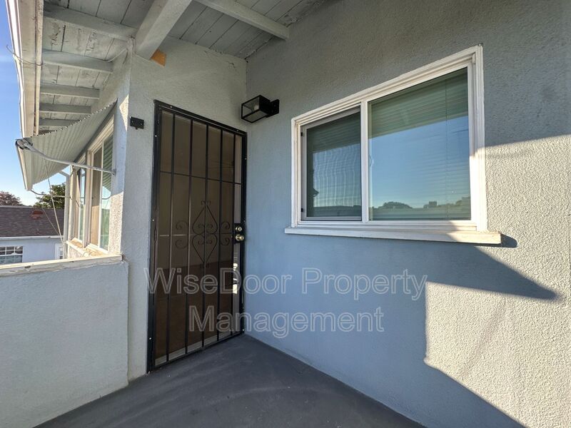 Temple City Condo: 5934 Cloverly Ave