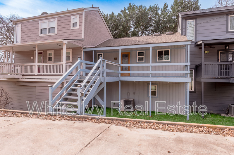 Trinity Townhome: 356 Peach Island Rd