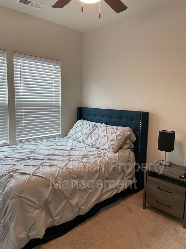 3 Bedroom Townhomes - Photo 12