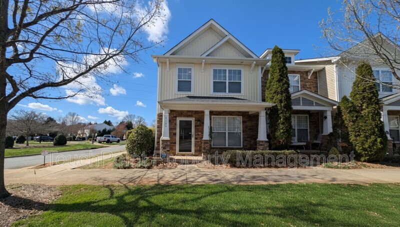 Charlotte Townhome: 5133 Prosperity Church Rd