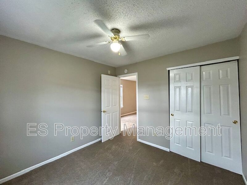 Wonderful 3 Bedroom 2 Bathroom Ranch Home in Greenwood! - Photo 19