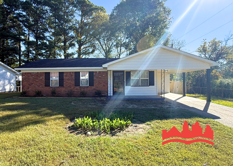 Memphis House: 3622 University St