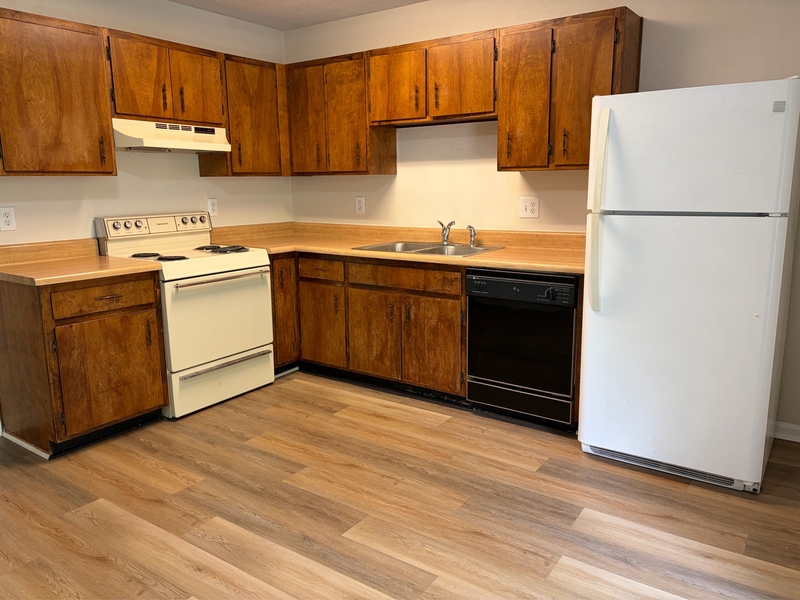 Tallahassee Townhome: 220 Atkinson Drive - C