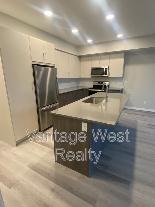 West Kelowna Condo: 124-2301 Carrington Road