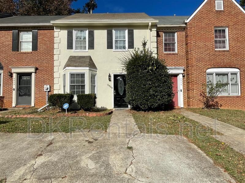 Marietta House: 2930 Governors Ct