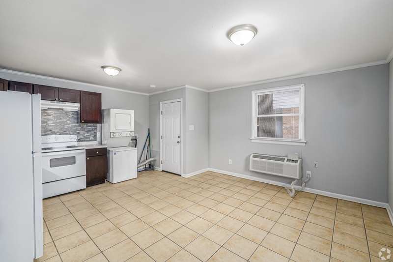 Richmond Condo: 6741 Richmond Hwy