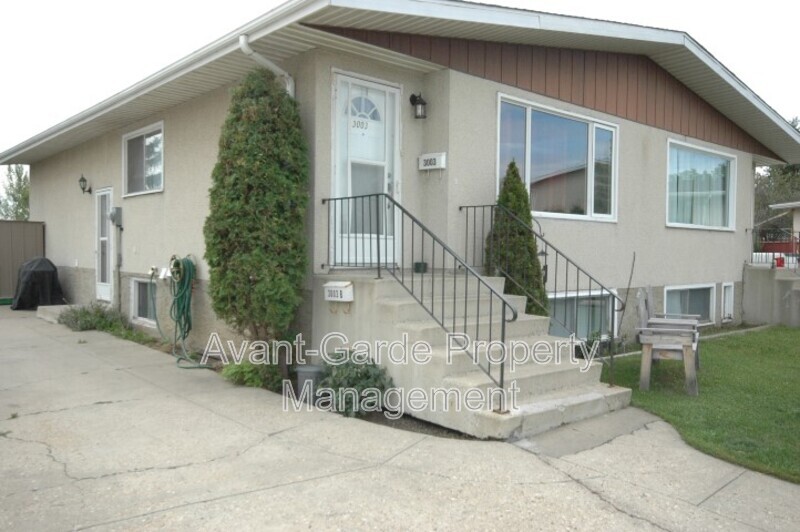 Edmonton Condo: 3003 131 Ave