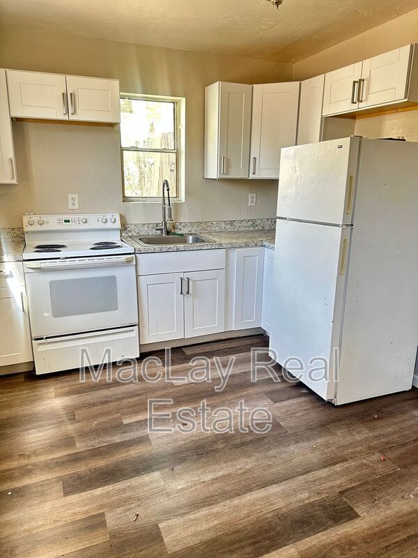 Phoenix Condo: 2032 W Adams St