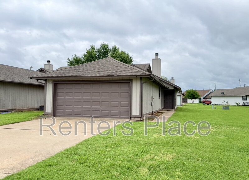Tulsa House: 1548 East 74th Street