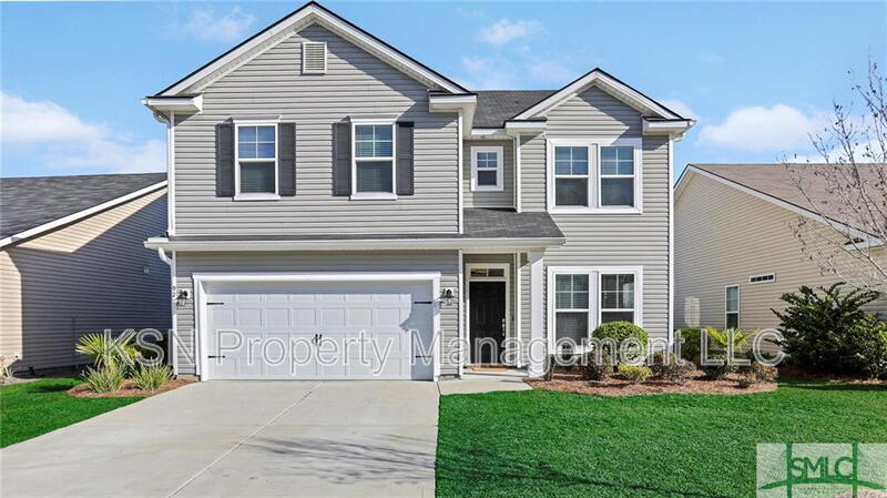 Savannah House: 92 Crystal Lake Drive