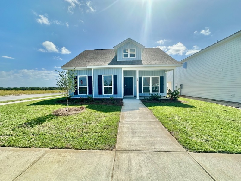Freeport House: 494 Arrowwood Blvd