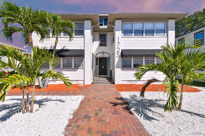 St. Petersburg Condo: 1725 5th St N