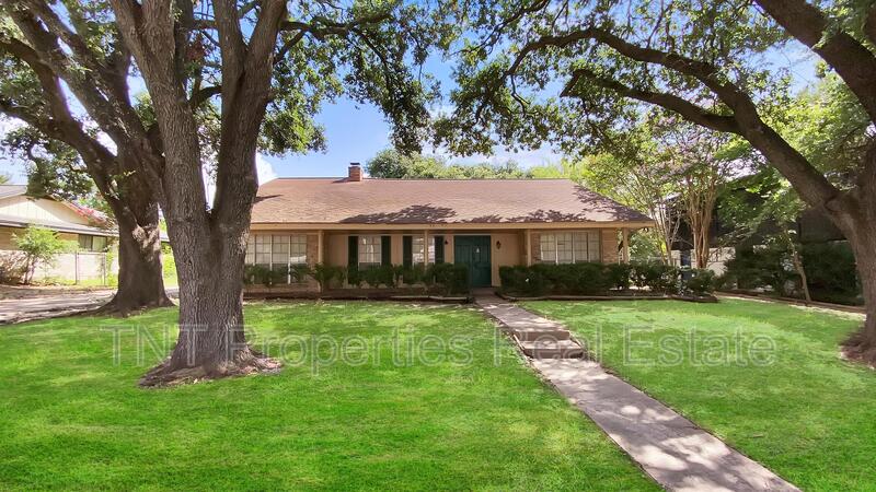 College Station House: 1103 Glade Street