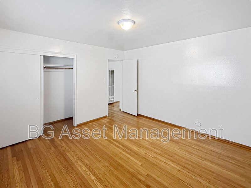 Richmond Condo: 121 Eddy Street