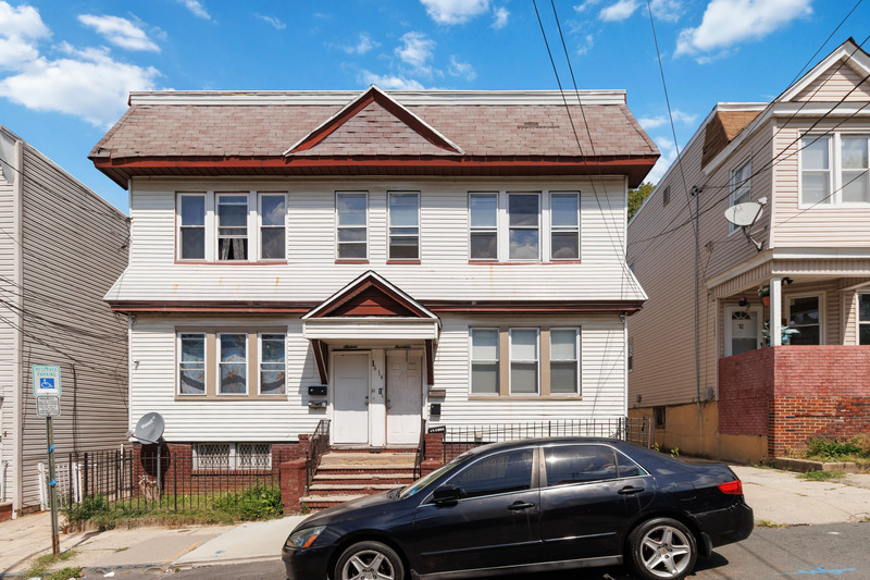 Irvington Condo: 16 Montrose Terrace