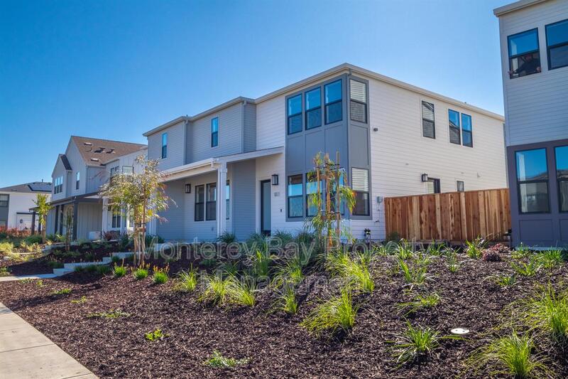 Marina House: 108 8th St.