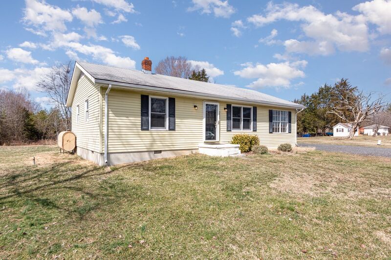 Spotsylvania House: 8430 Courthouse Road