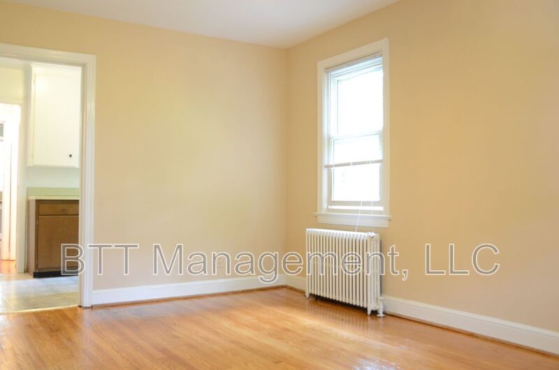 Takoma Park Condo: 8210 Greenwood Avenue