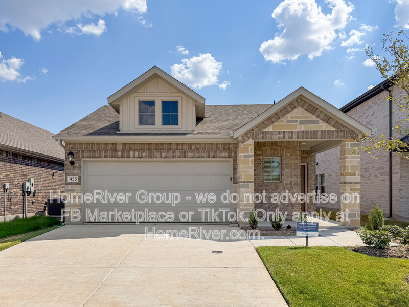 Mckinney House: 425 Dorothy Dr