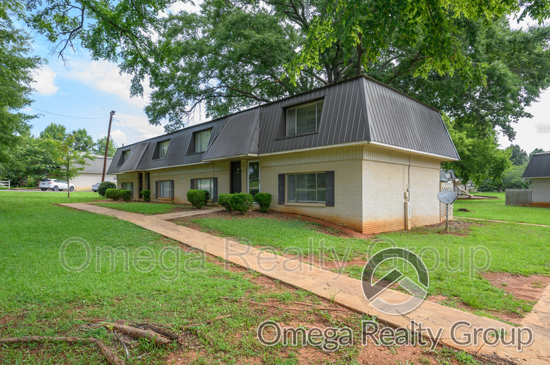Childersburg Condo: 1300 Coosa Pines Dr