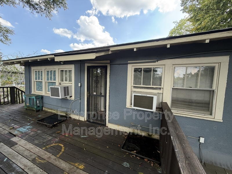 Primary photo of 2380 Parkway Pl 2, Memphis, TN 38112