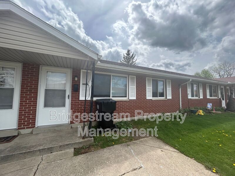 Huber Heights House: 4952 Leeper Street