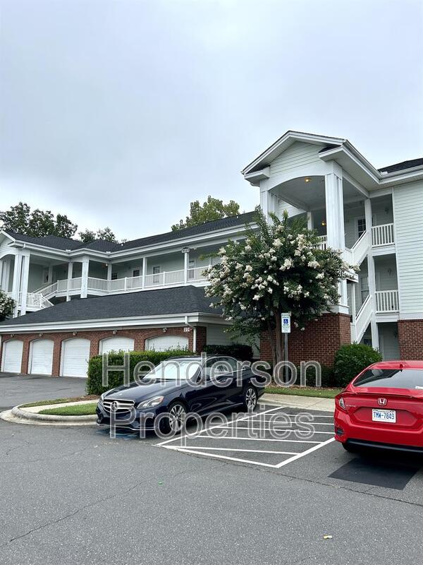 Charlotte Condo: 9179 Meadow Vista Road
