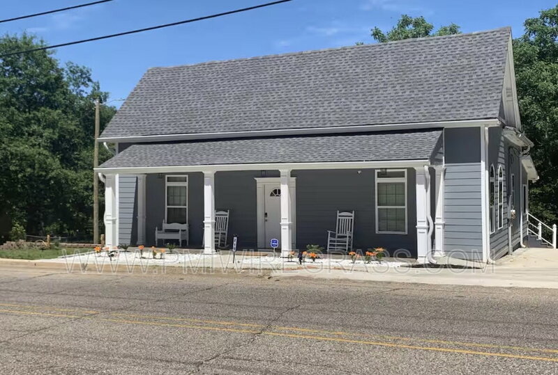 Troy House: 217 Orion Street